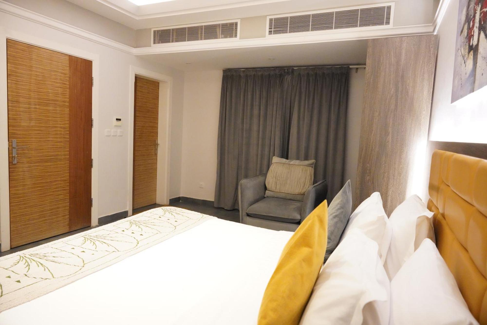 Tura Residence Ar Riyad Esterno foto
